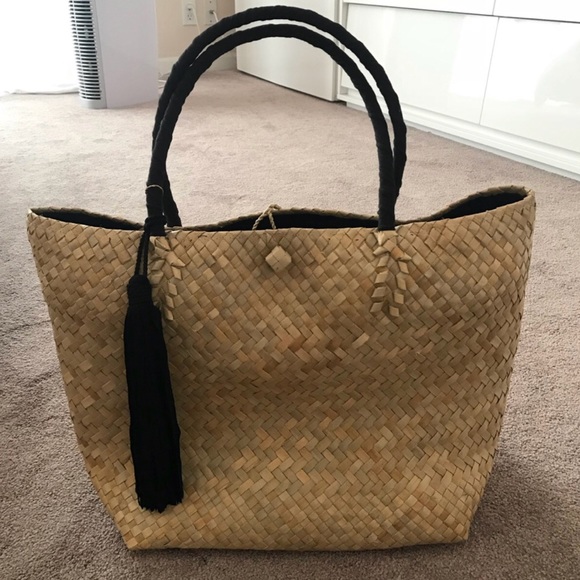 oversized straw beach bag